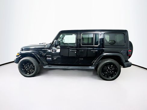 Used 2023 Jeep Wrangler Unlimited Sahara AWD/4WD image 4