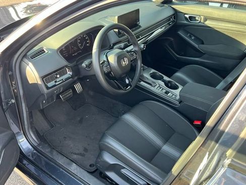 Used 2025 Honda Civic Sport image 12