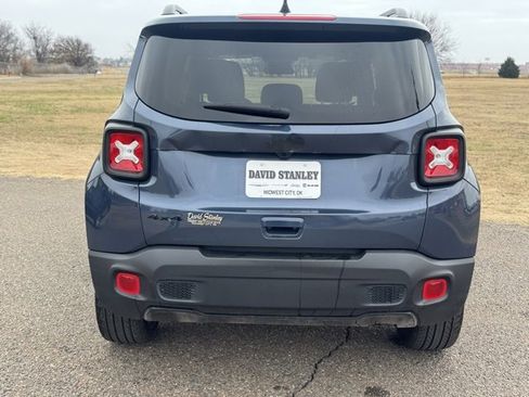 Used 2022 Jeep Renegade Altitude image 5