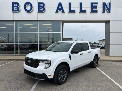 New 2025 Ford Maverick XLT w/ Equipment Group 301A