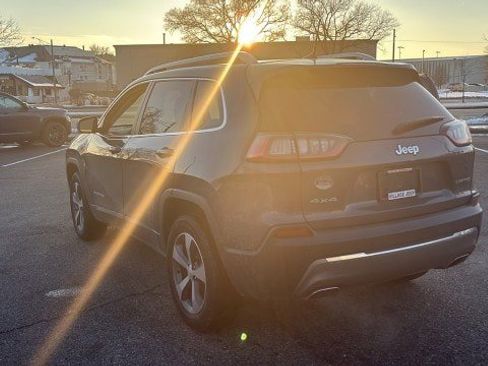 Used 2020 Jeep Cherokee Limited image 4