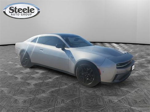 Used 2024 Dodge Charger R/T w/ Plus Group image 7