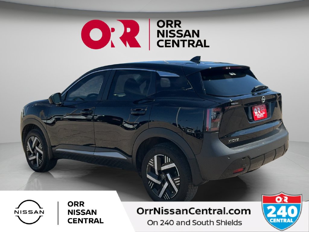 Used 2025 Nissan Kicks SV FWD image 7