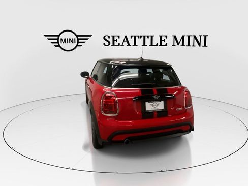 Used 2023 MINI Cooper 2-Door Hardtop FWD image 9