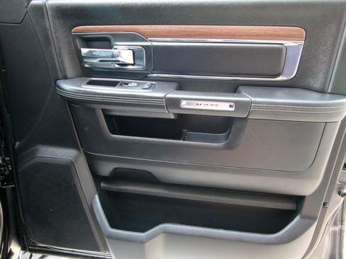 Used 2017 RAM 2500 Laramie image 38