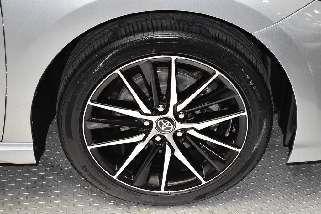 Used 2023 Toyota Camry SE FWD image 31