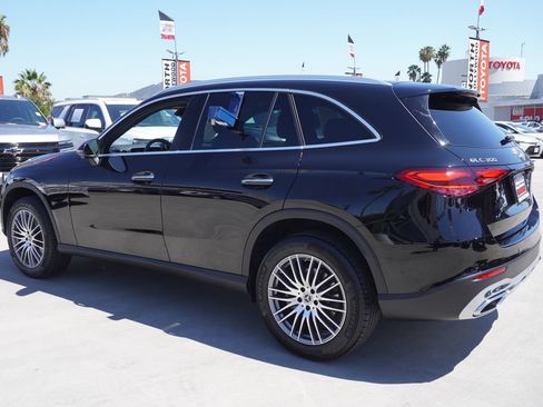 Used 2026 Mercedes-Benz GLC 300 image 5