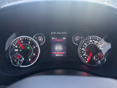 Used 2024 RAM 3500 Big Horn image 20