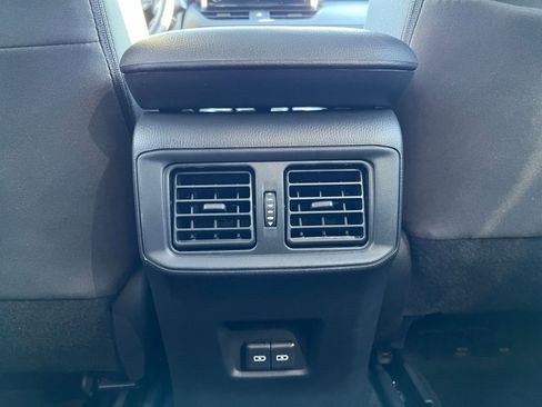 Used 2025 Toyota RAV4 XLE image 29