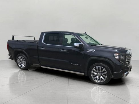 Used 2024 GMC Sierra 1500 Denali w/ Denali Reserve Package AWD/4WD image 1