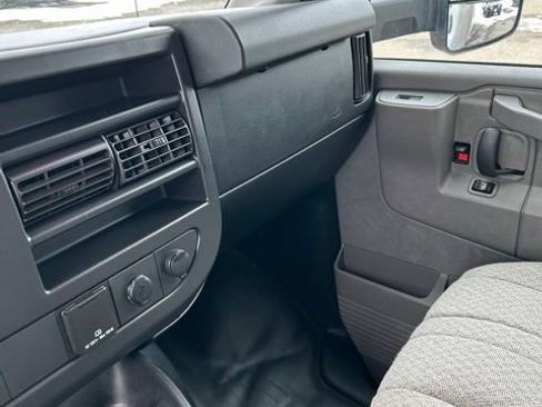 Used 2018 Chevrolet Express 3500 Extended w/ Power Convenience Package image 14