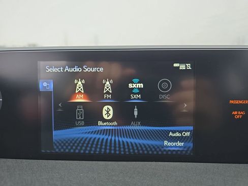 Used 2019 Lexus UX 250h image 24