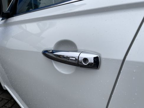 Used 2023 Nissan Altima 2.5 SV image 13