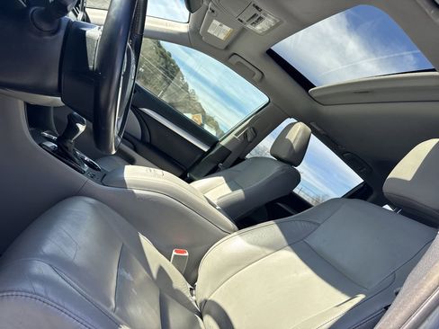 Used 2018 Toyota Highlander XLE image 34