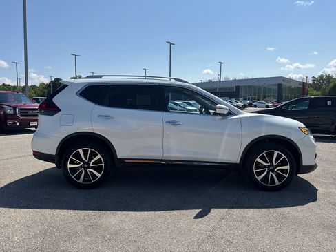 Used 2019 Nissan Rogue SL AWD/4WD image 4