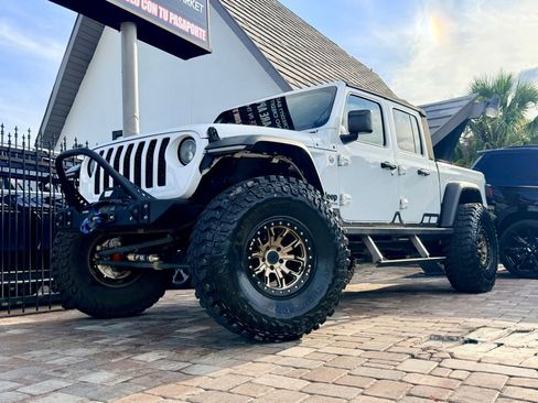 Used 2020 Jeep Gladiator Sport w/ Quick Order Package 24S AWD/4WD image 1