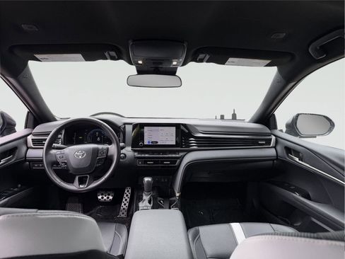 Used 2025 Toyota Camry SE FWD image 21