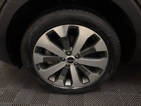 Certified 2022 Kia Telluride EX w/ EX Premium Package image 24