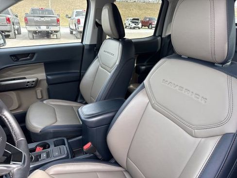 Used 2025 Ford Maverick Lariat image 5