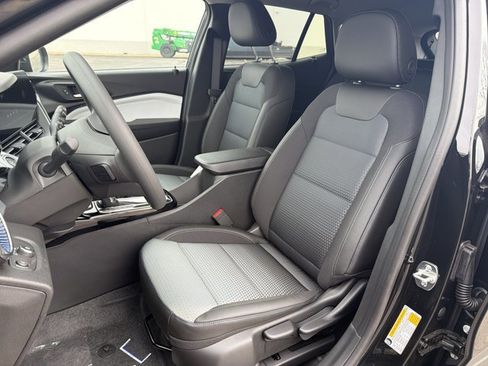 New 2026 Chevrolet Trax LT image 12