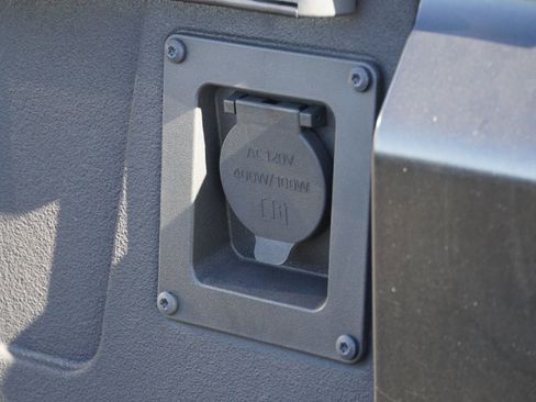 Used 2024 Toyota Tundra Limited image 35