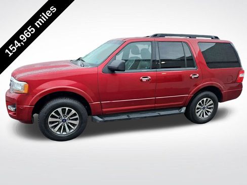 Used 2017 Ford Expedition XLT w/ Equipment Group 202A AWD/4WD image 2