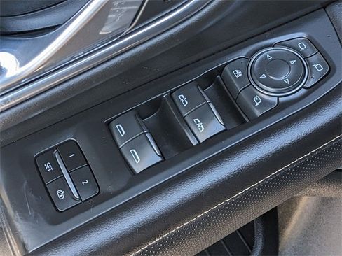 Used 2021 Chevrolet Suburban Premier w/ Premium Package image 25