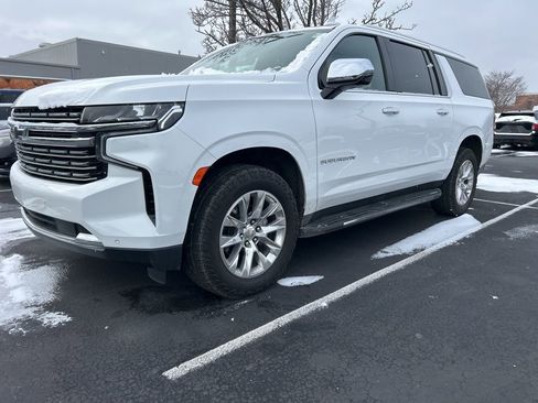 Used 2021 Chevrolet Suburban Premier w/ Premium Package image 1