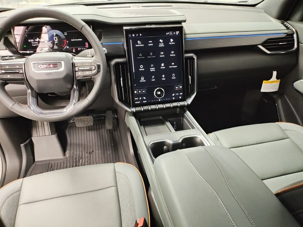New 2026 GMC Acadia AT4 w/ LPO, Floor Liner Package AWD/4WD image 34