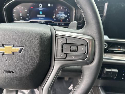 Used 2023 Chevrolet Silverado 1500 LTZ AWD/4WD image 20