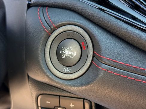 Used 2025 Dodge Durango R/T AWD/4WD image 34