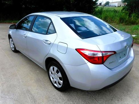 Used 2014 Toyota Corolla LE image 12