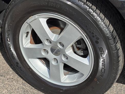 Used 2013 Dodge Grand Caravan SXT image 33