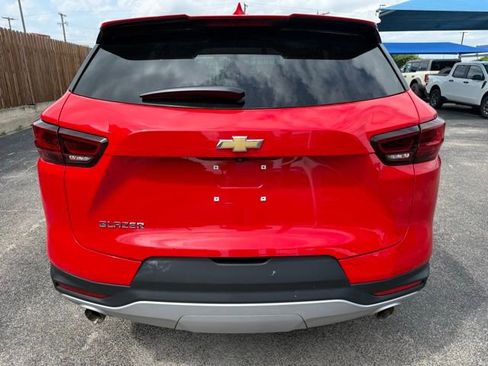 Used 2023 Chevrolet Blazer LT w/ LPO, Floor Liner Package FWD image 6