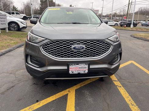 Used 2024 Ford Edge SEL image 8