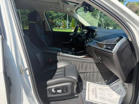 Used 2019 BMW X7 xDrive50i AWD/4WD image 27