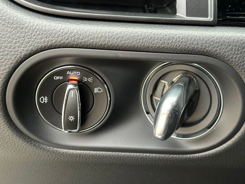 Used 2026 Porsche Macan S image 21