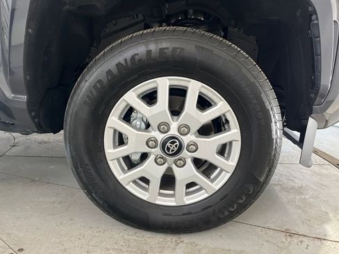 Used 2025 Toyota Tacoma SR5 image 16