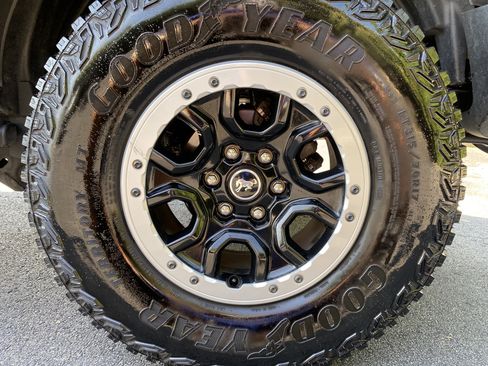 Used 2023 Ford Bronco Badlands AWD/4WD image 13