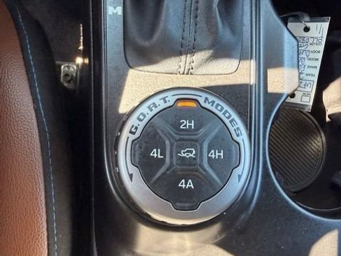 Used 2023 Ford Bronco Outer Banks AWD/4WD image 14