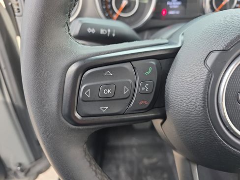 Used 2023 Jeep Wrangler Unlimited Sport AWD/4WD image 16