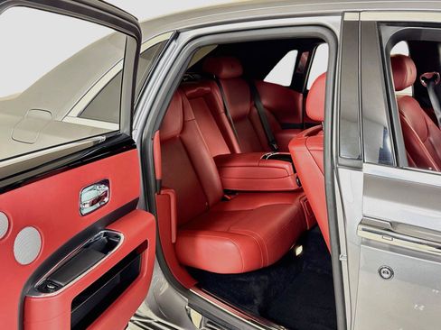 Used 2019 Rolls-Royce Ghost RWD image 31