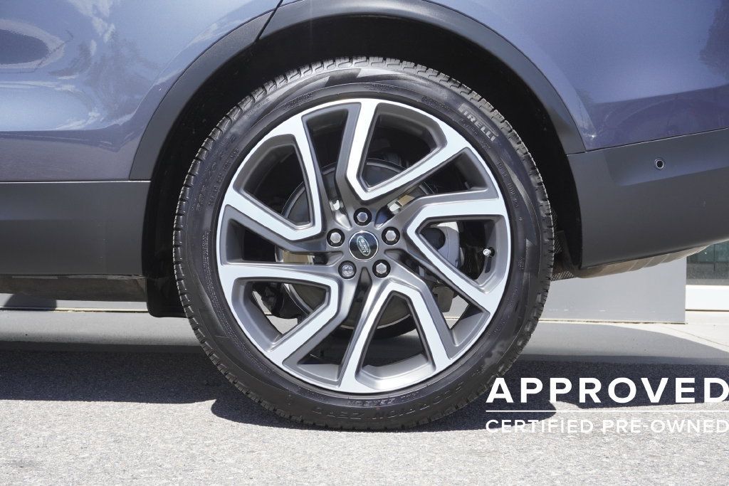 Used 2025 Land Rover Discovery S AWD/4WD image 35