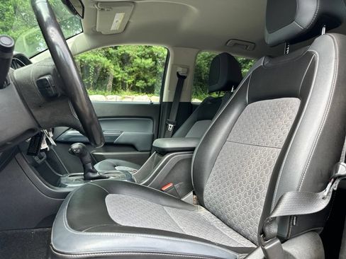 Used 2016 Chevrolet Colorado Z71 AWD/4WD image 9