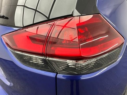 Used 2018 Nissan Rogue SL image 23