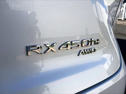Used 2024 Lexus RX 450h Luxury image 9