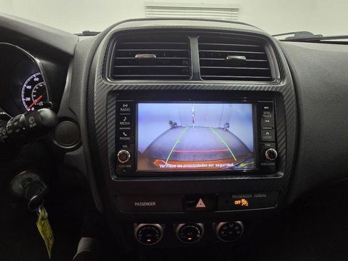 Used 2020 Mitsubishi Outlander Sport ES FWD image 25