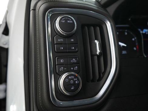 Used 2023 GMC Sierra 3500 Denali AWD/4WD image 31