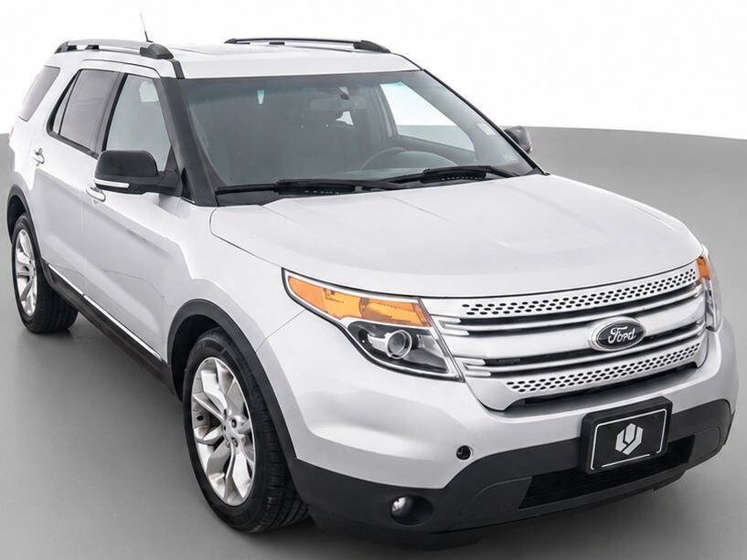 Used 2013 Ford Explorer XLT AWD/4WD image 1