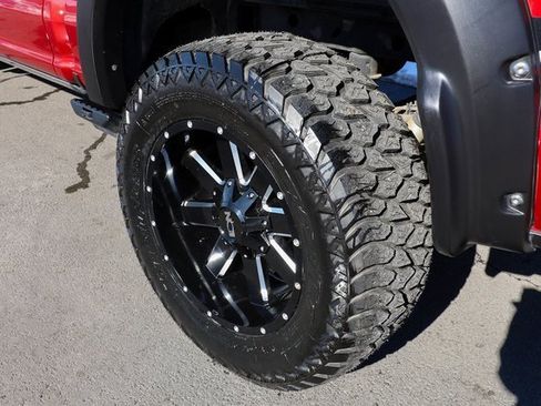 Used 2018 Ford F150 Lariat w/ Equipment Group 502A Luxury image 22